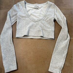 Garage long sleeve V-neck xs